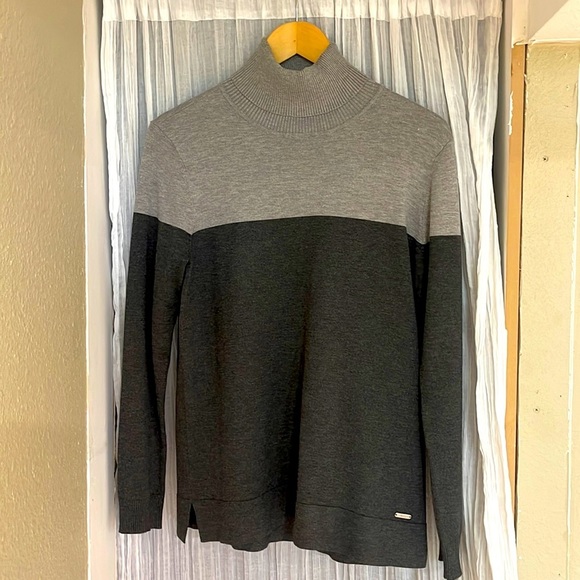 Calvin Klein Sweaters - Calvin Klein Turtleneck Sweater S